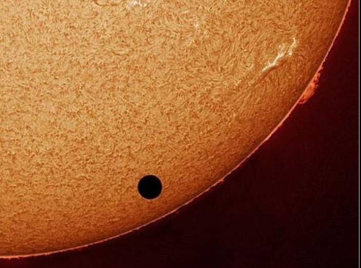 Опубликовано захватывающее видео транзита Меркурия по диску Солнца глазами аппарата SDO - «Виртуальный музей космонавтики»