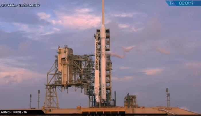 Осуществлен успешный старт ракеты-носителя «Falcon 9» с военным спутником NROL-76 - «Виртуальный музей космонавтики»