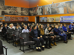 Учащиеся девятых классов школы №10 г. Королева посетили музей космонавтики Технологического университета
